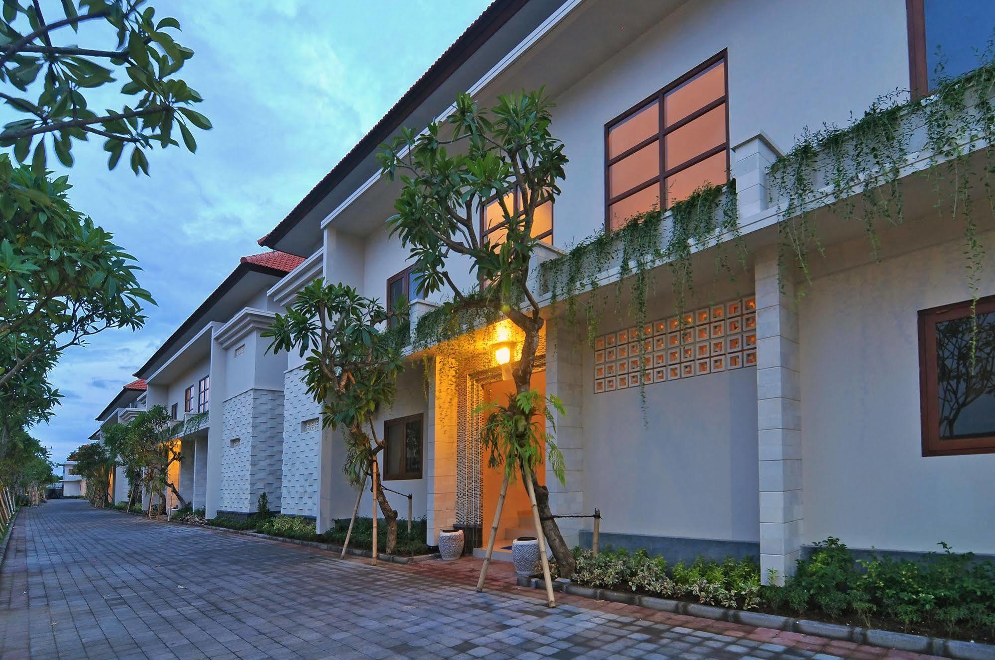Taman Ayu Town House Legian Exterior foto